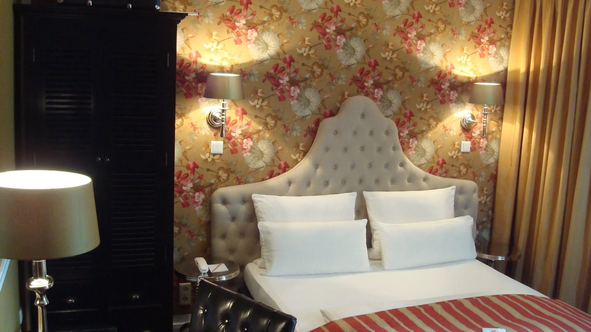 Hotel Sir & Lady Astor Düsseldorf 3*,