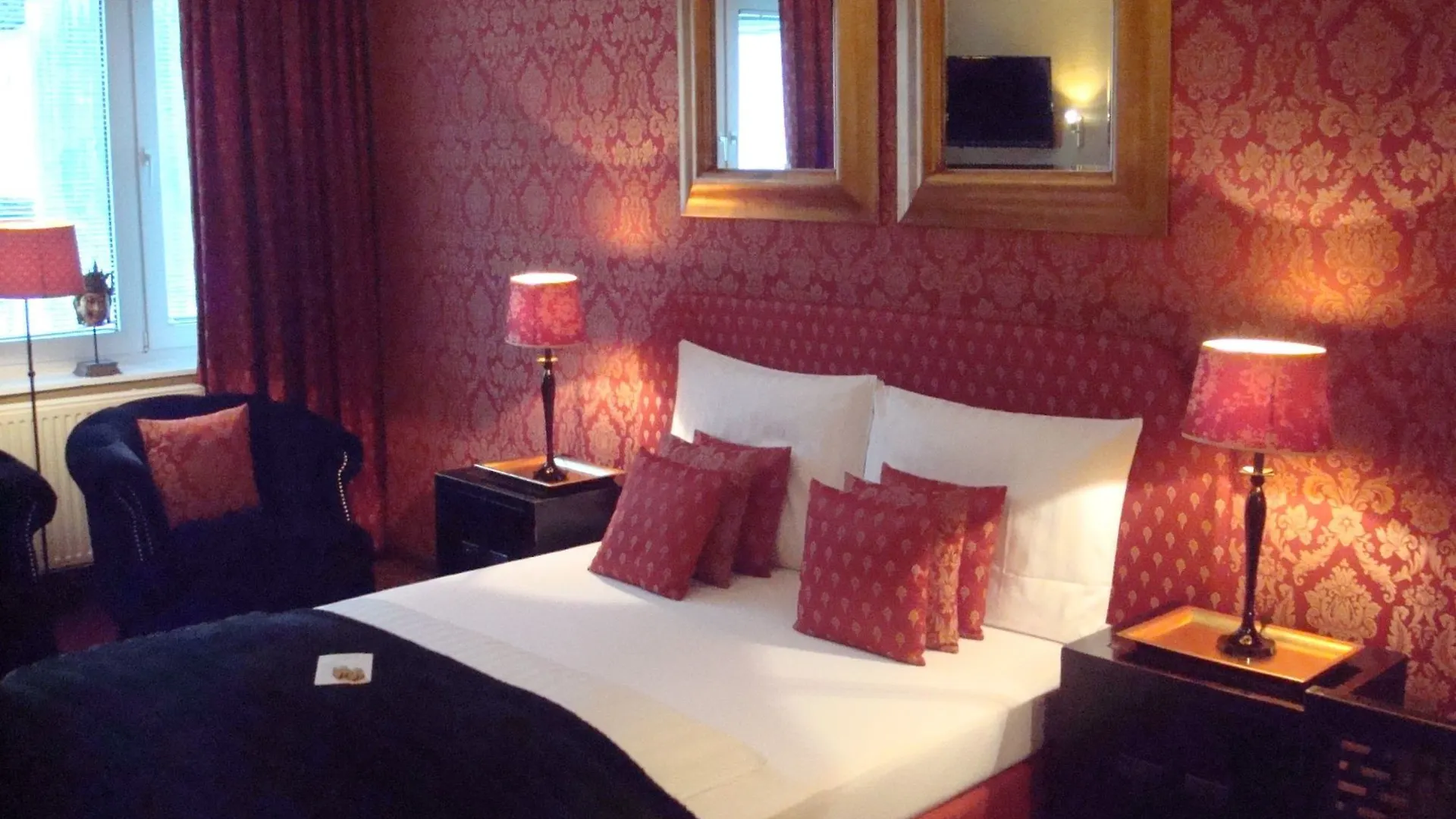 ***  Hotel Sir & Lady Astor Düsseldorf Germania