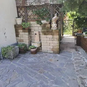 https://da-nonna-rosa-camera-nera.emilia-romagnahotels.net